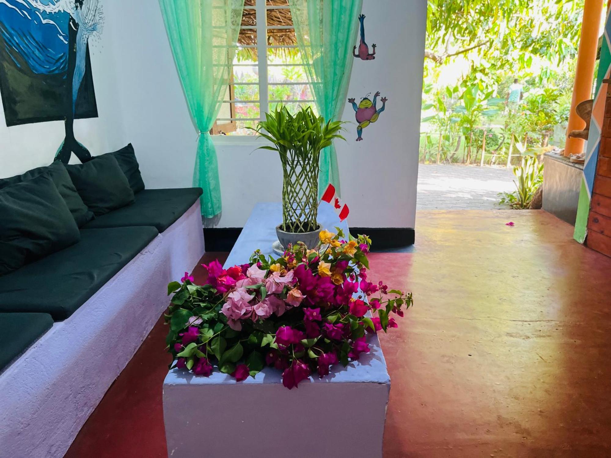 Lobster Inn Trincomalee Bagian luar foto