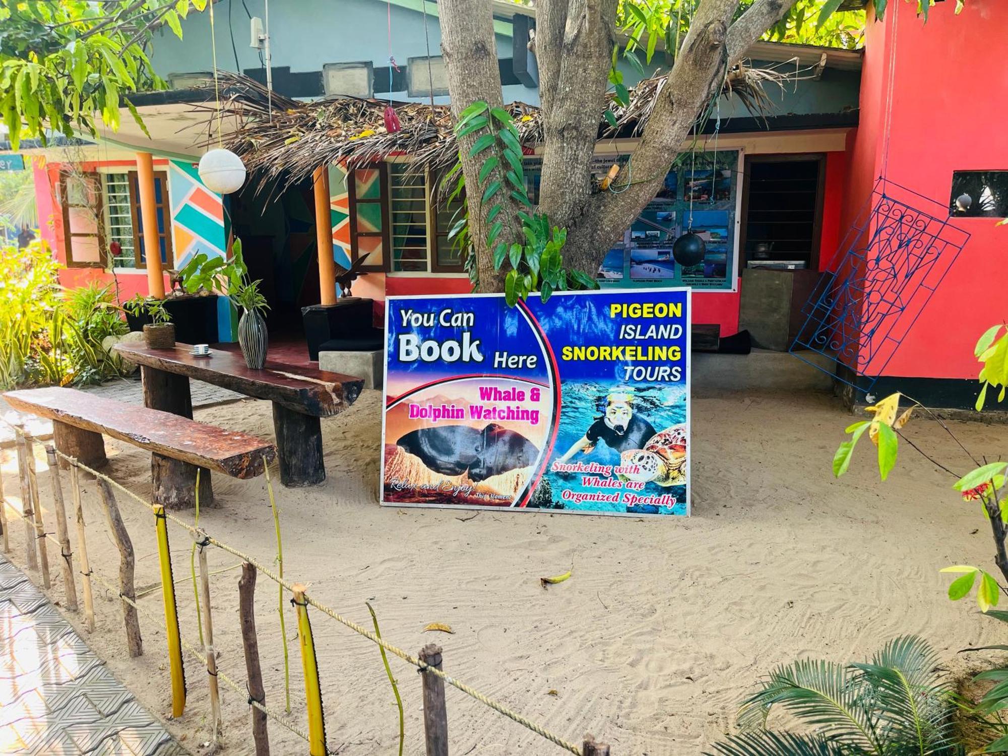 Lobster Inn Trincomalee Bagian luar foto