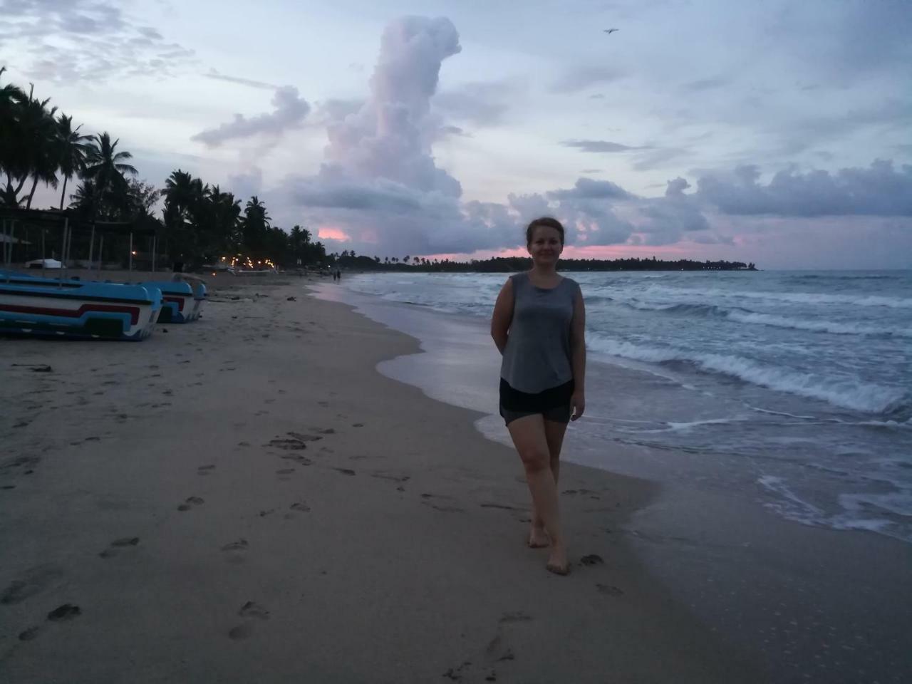 Lobster Inn Trincomalee Bagian luar foto